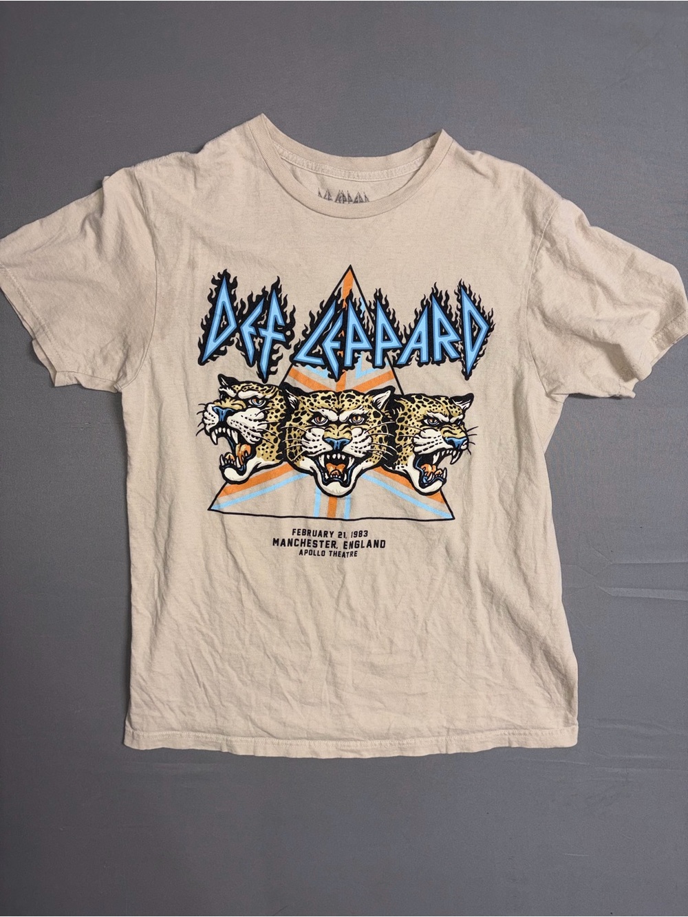 Def Leppard Beige Graphic Tee OPEN TO OFFERS